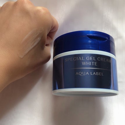 スペシャルジェルクリームA (ホワイト)(医薬部外品)/アクアレーベル/オールインワン化粧品を使ったクチコミ(5枚目)