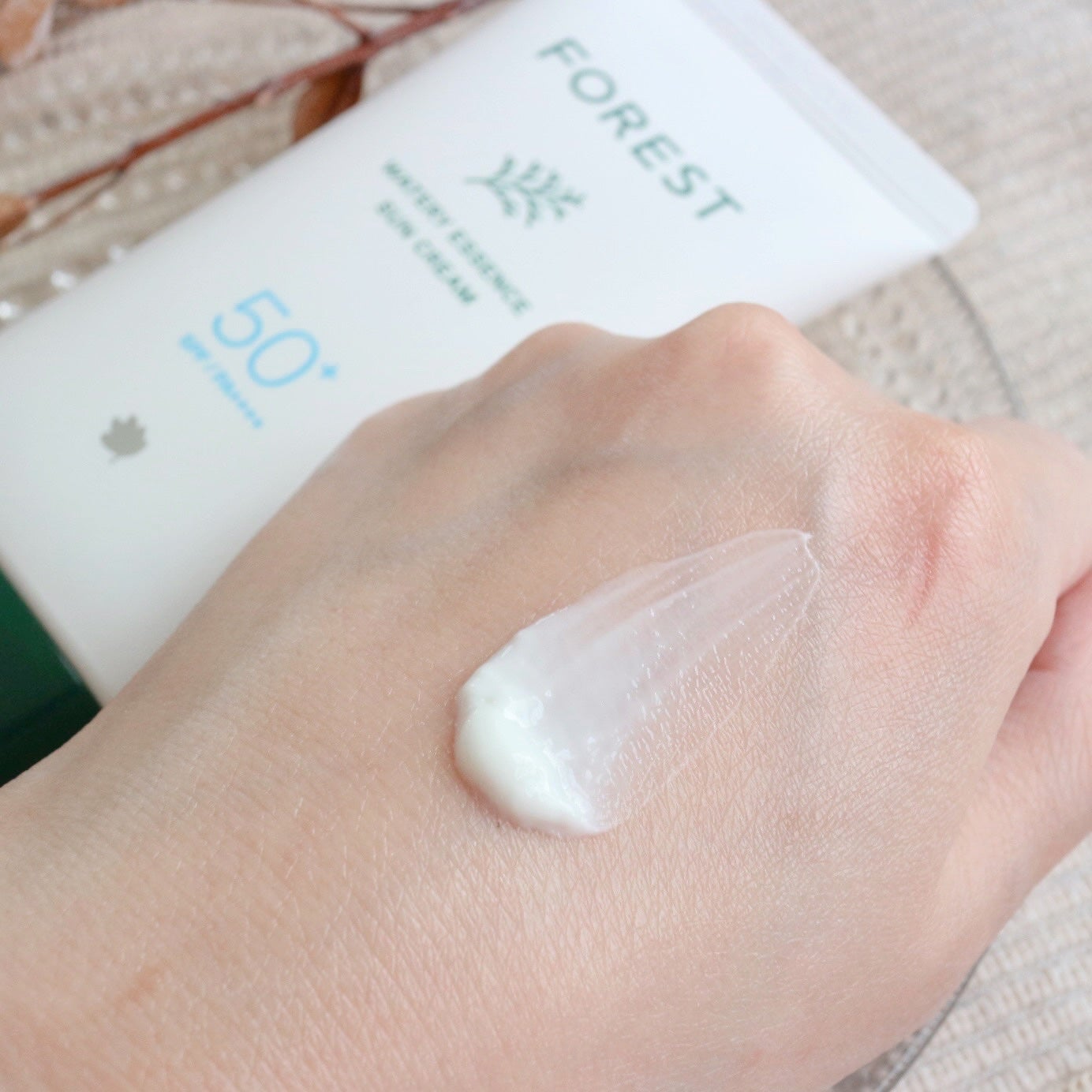 あんりさ on LIPS 「.GREENFINGERFORESTウォータリーエッセンスUV..」(5枚目)