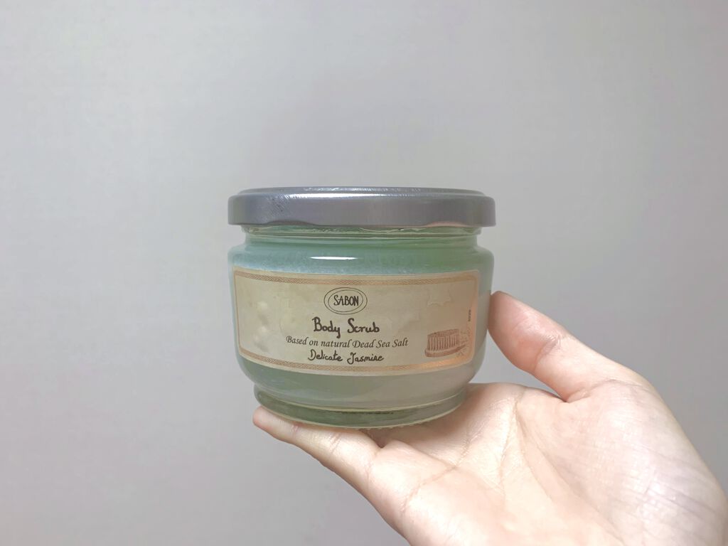 ボディスクラブ デリケート・ジャスミン 600g(FLORAL BLOOMING Limited Collection)/SABON/ボディスクラブを使ったクチコミ（1枚目）
