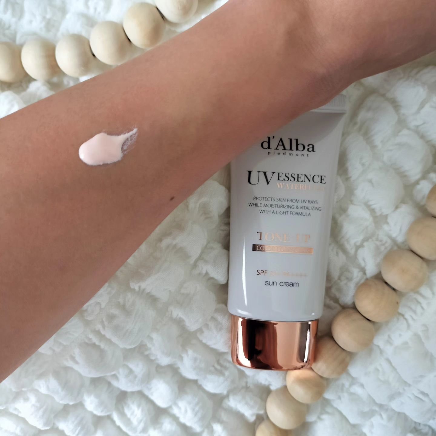 ウォータフルトーンアップサンクリーム/ダルバ/日焼け止めクリームを使ったクチコミ（2枚目）