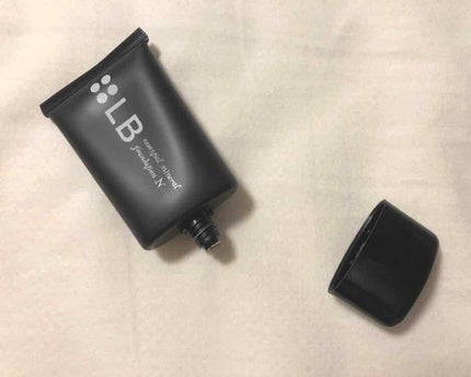 エッセンシャルミネラルファンデーション/LB/リキッドファンデーションを使ったクチコミ(2枚目)