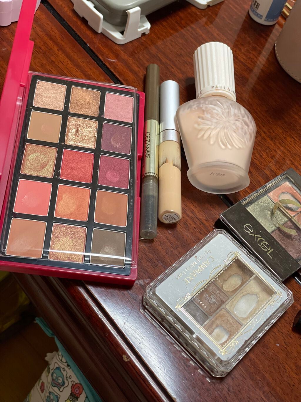 リアルクローズシャドウ/excel/アイシャドウパレットを使ったクチコミ(3枚目)