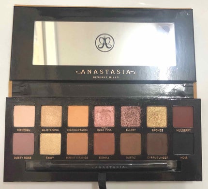 試してみた】SOFT GLAM アイシャドウ パレット アナスタシア 試してみた】SOFT GLAM アイシャドウ パレット アナスタシア