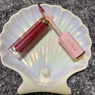 リッチ＆ダズリン ハイシャイン スパークリング リップグロス/Too Faced/リップグロスを使ったクチコミ（2枚目）