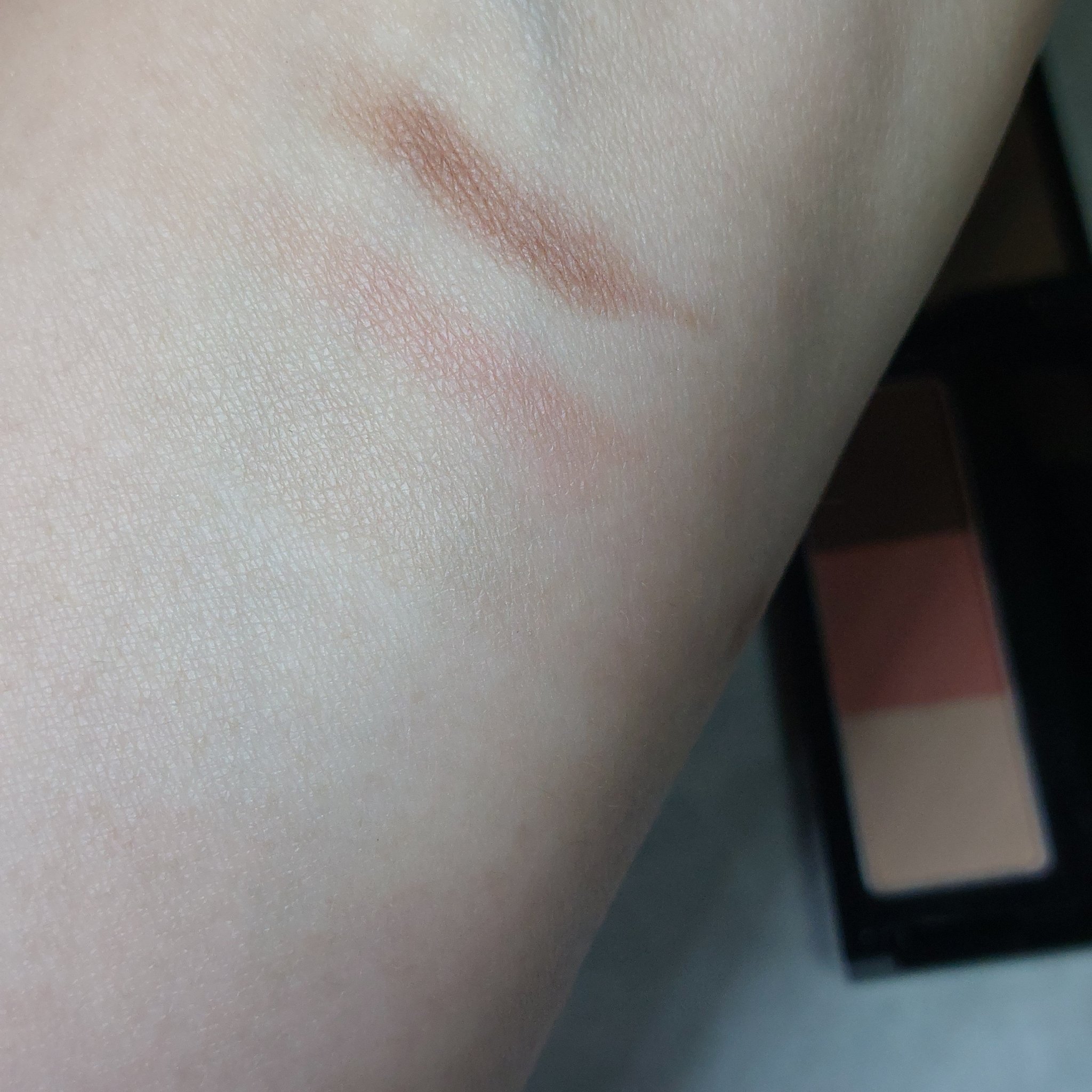 ケイト デザイニングアイブロウ3D EX-11 ピンクアプリコット(本体)/KATE/パウダーアイブロウを使ったクチコミ（3枚目）