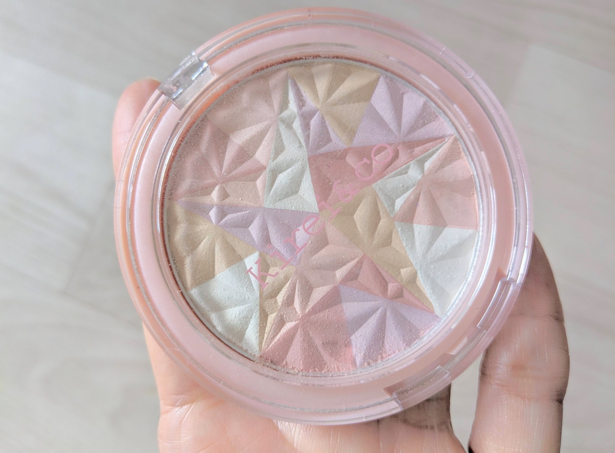 トーンアップフェイスパウダー 02/Kirei&co./プレストパウダーを使ったクチコミ（2枚目）