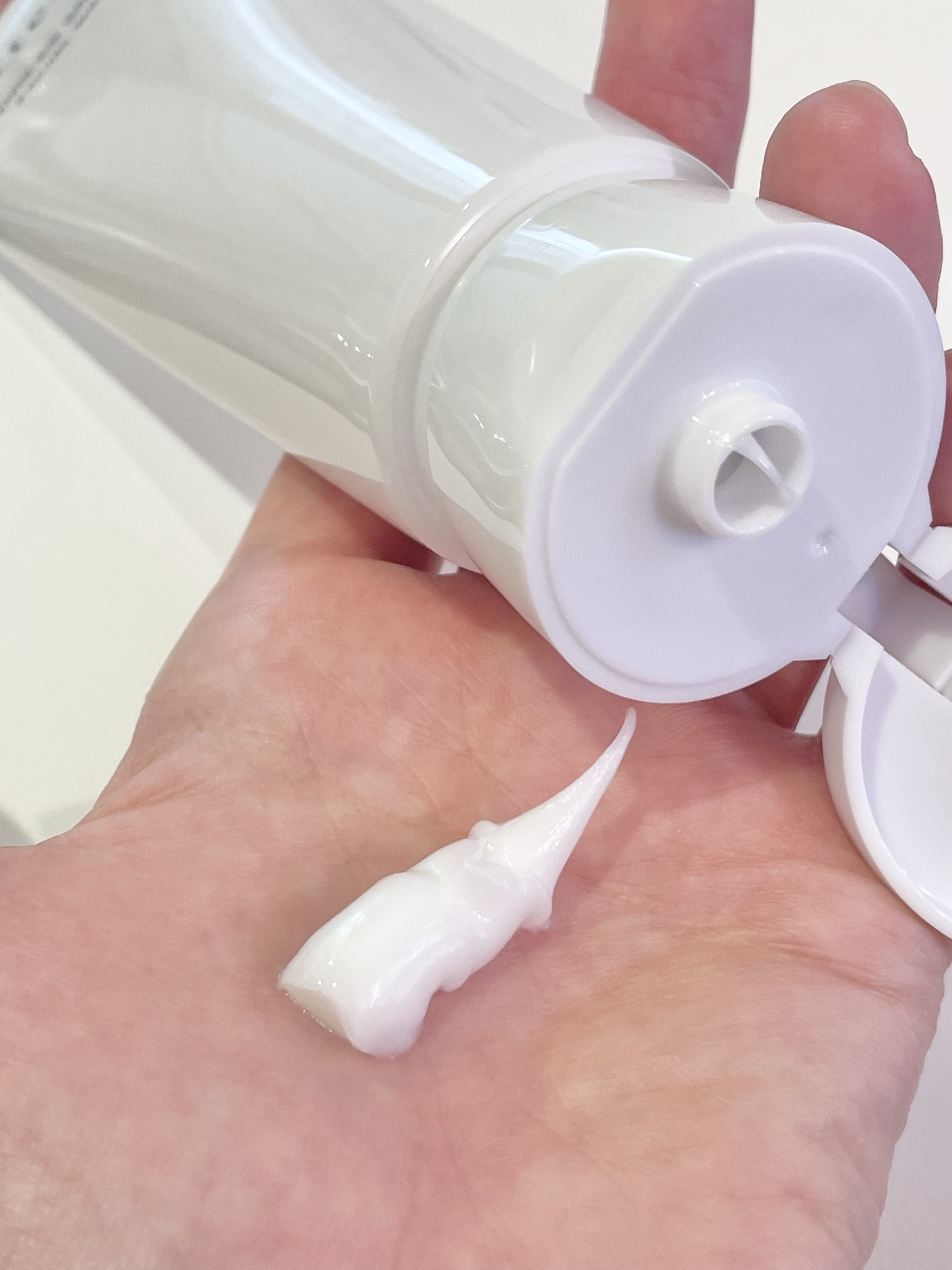 ドレススノー ローション【医薬部外品】 /アテニア/化粧水を使ったクチコミ（3枚目）