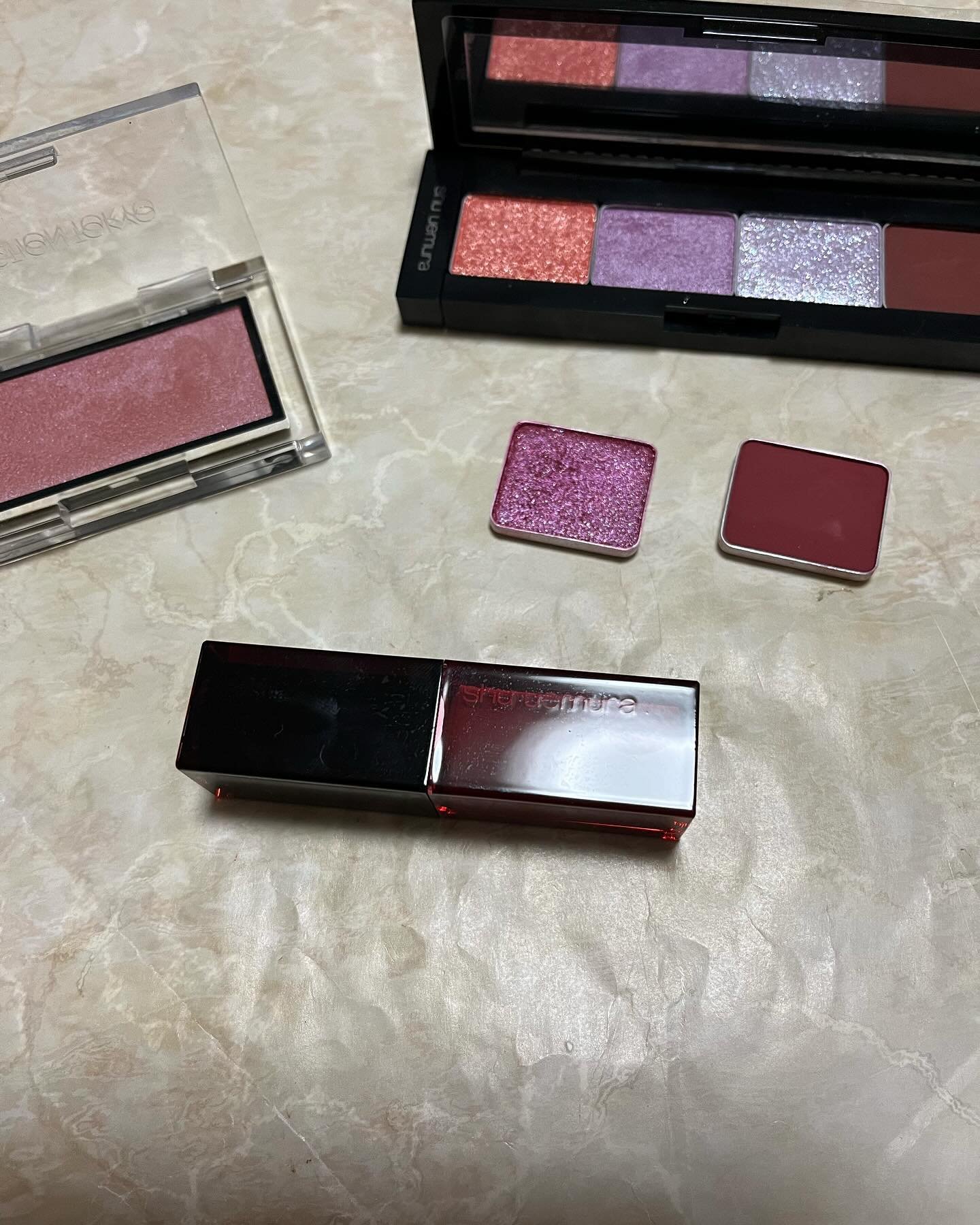 プレスド アイシャドー（レフィル） M ミディアムワイン 178/shu uemura/単色アイシャドウを使ったクチコミ（1枚目）