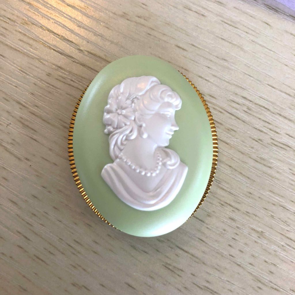 アイカラー/レ・メルヴェイユーズ ラデュレ/単色アイシャドウを使ったクチコミ（3枚目）