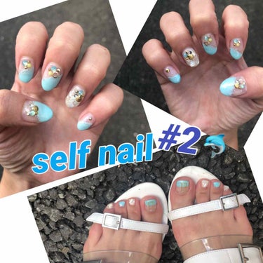 セルフジェルネイル🐠第2弾！
〜上達までの記録〜

セブ島に5日間行くので
海ぽい🏖Blue nail🐬にしました！

ストーンはロフトで
700円くらいで買ったものを貼って
トップコートで固めてます！