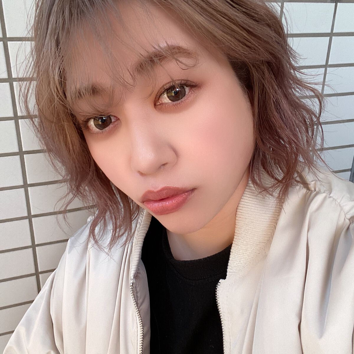 MISAKI on LIPS 「今回のヘアカラーは、ホワイトグレージュ!暖かくなってきたから明..」(2枚目)