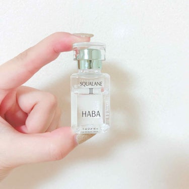 HABA スクワランII 15ml
〈化粧オイル〉

HABAのオイルを初めて使用しました。
スクワランIIの方がさっぱりしているとのことで夏の季節に合わせて購入しました。一滴で本当に潤うのか半信半疑で