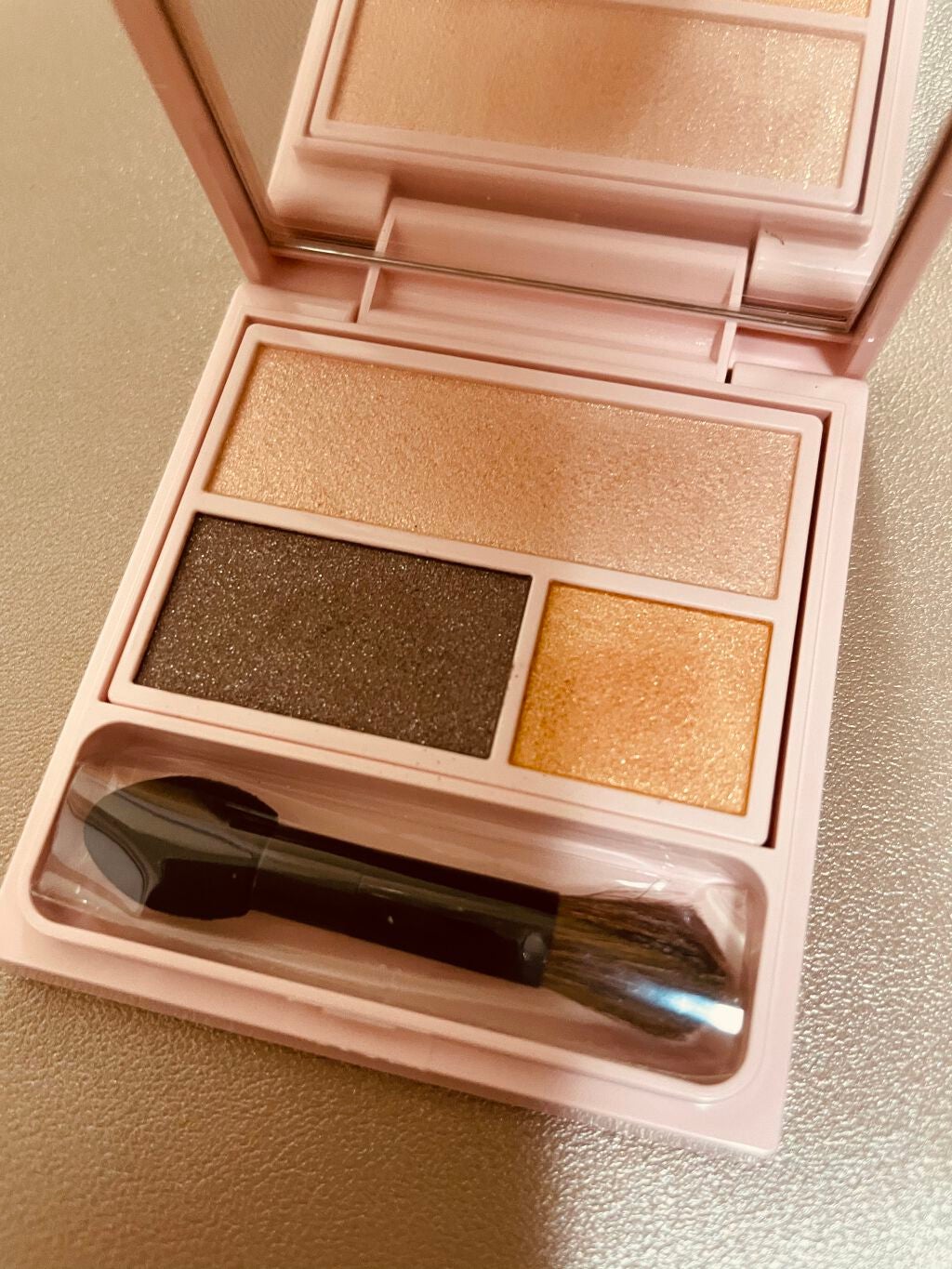 フーミー アイシャドウパレット/WHOMEE/アイシャドウパレットを使ったクチコミ(1枚目)