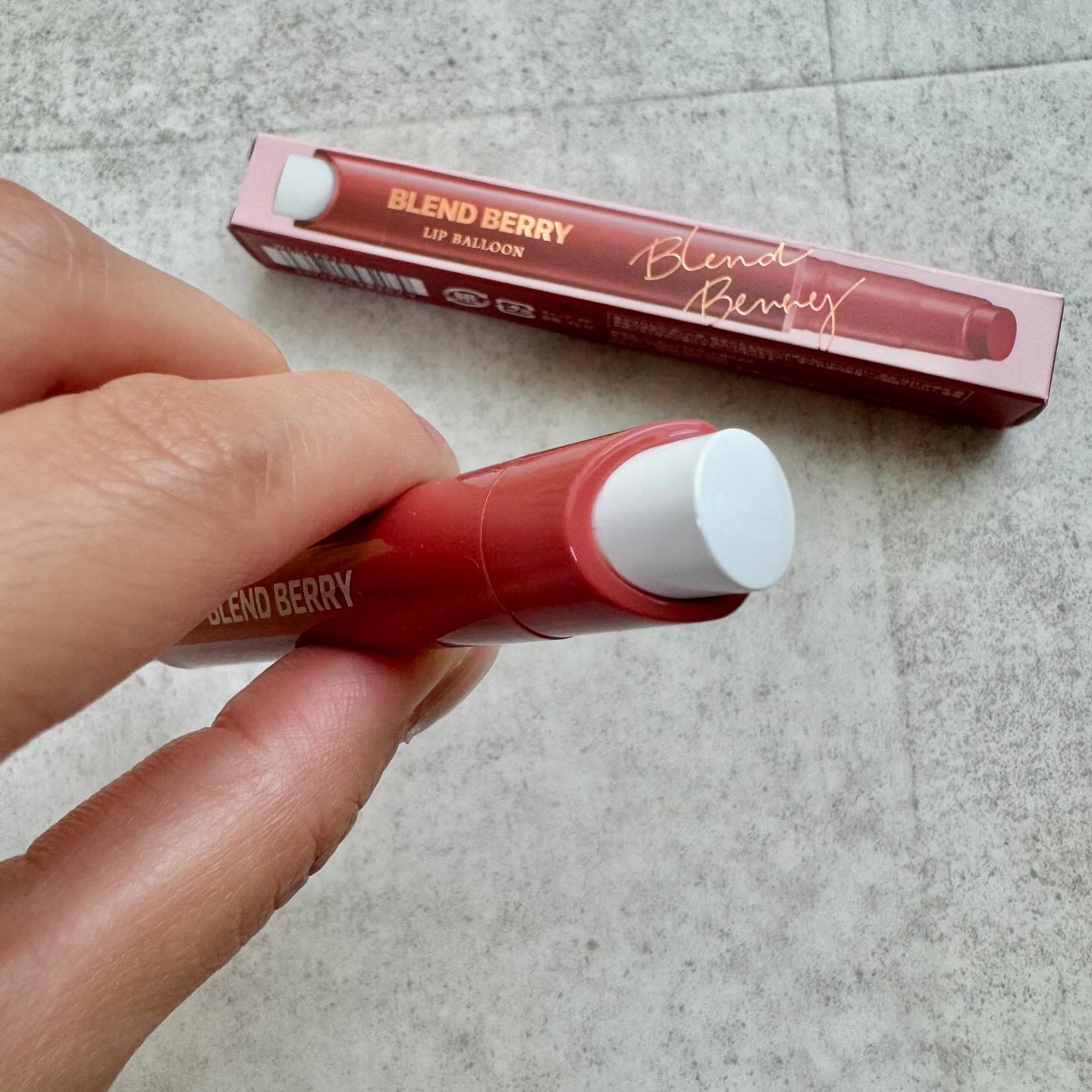 ブレンドベリー リップバルーン/BLEND BERRY/口紅を使ったクチコミ（3枚目）