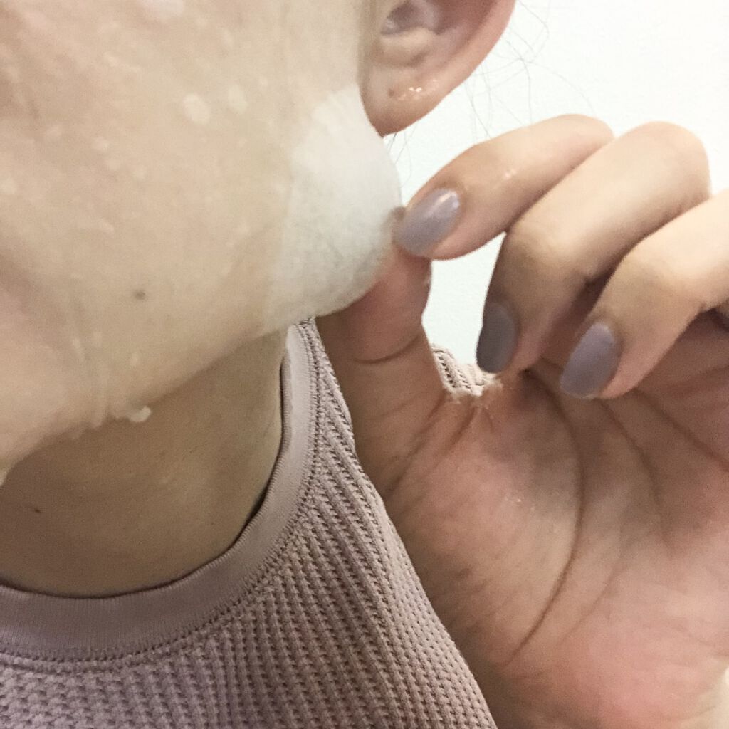 Youthful Radiance Edelweiss & Pomegranate Sheet Mask/Himalaya Herbals/シートマスク・パックを使ったクチコミ（3枚目）