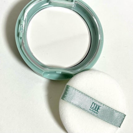 オイルカットパクト/CODE GLO KOLOR/プレストパウダーを使ったクチコミ(3枚目)