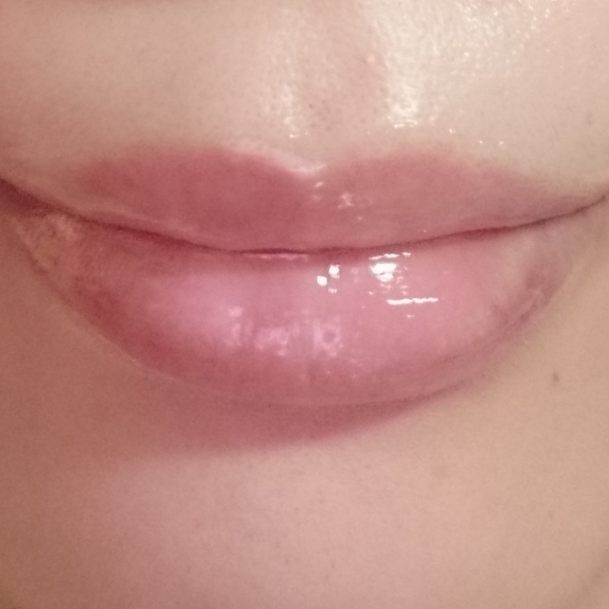モイストリップバーム/XOUL/リップバームを使ったクチコミ（3枚目）