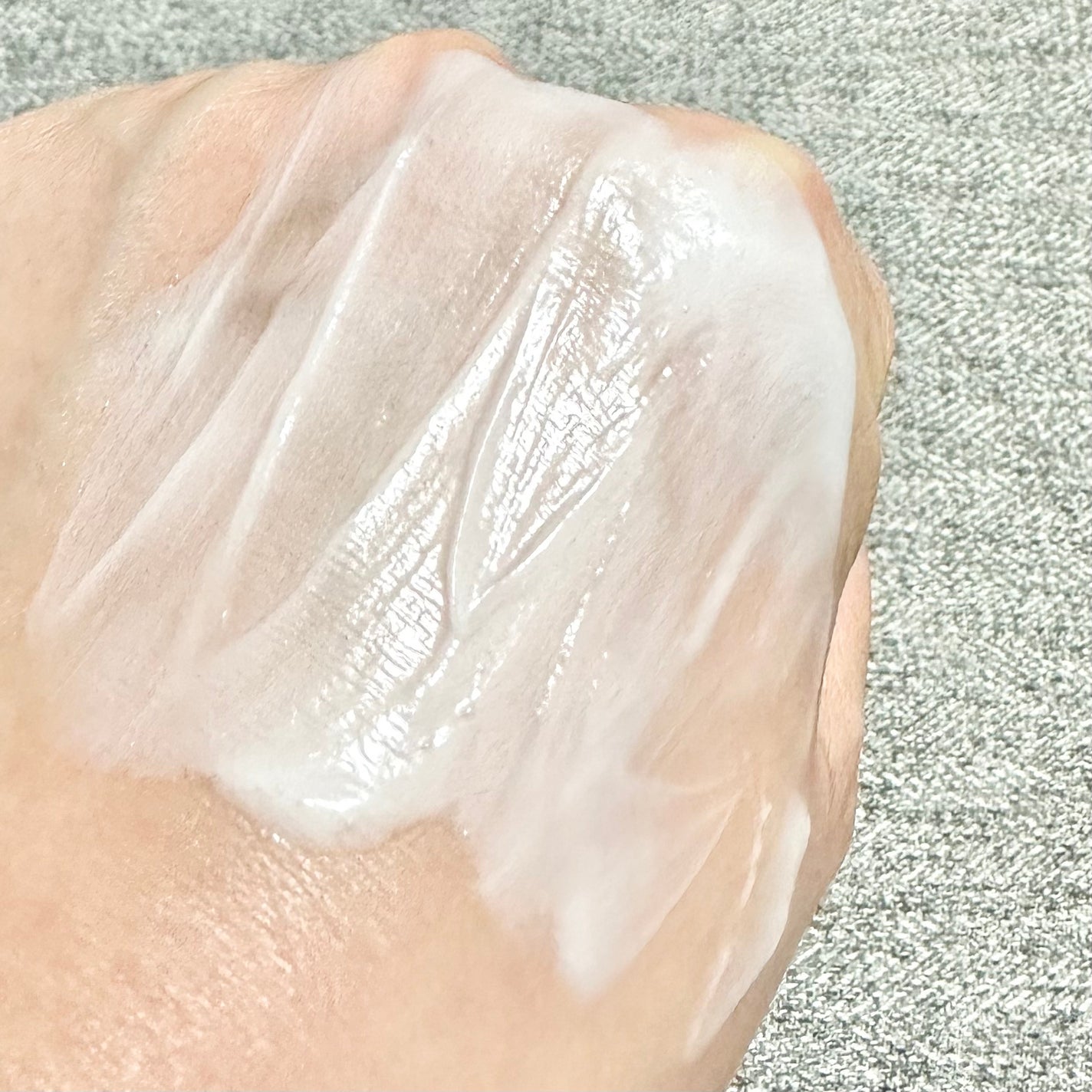 メディケイティッド センシティブケア ボディローション 美肌ケア【医薬部外品】/ヴァセリン/ボディローションを使ったクチコミ(3枚目)