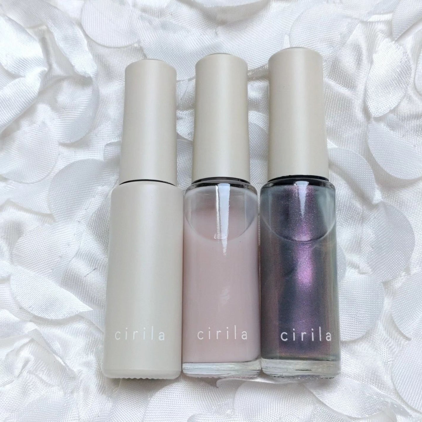 ミルクティ on LIPS 「✴✴シリラネイルポリッシュ820#ビジョン💜2度塗りしています..」(6枚目)