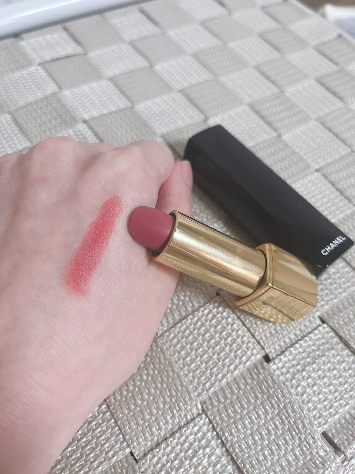 ルージュ アリュール ヴェルヴェット/CHANEL/口紅を使ったクチコミ(1枚目)