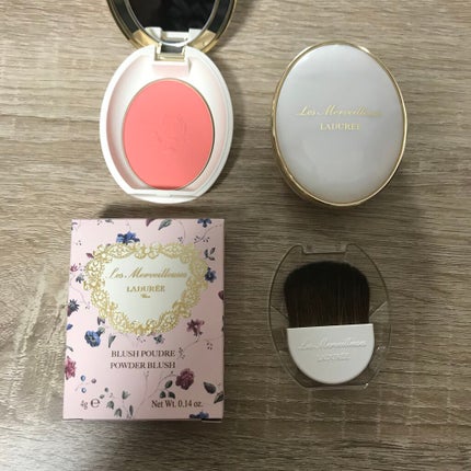 パウダーブラッシュ 18 Desiree(デジレ)/レ・メルヴェイユーズ ラデュレ/パウダーチークを使ったクチコミ(2枚目)