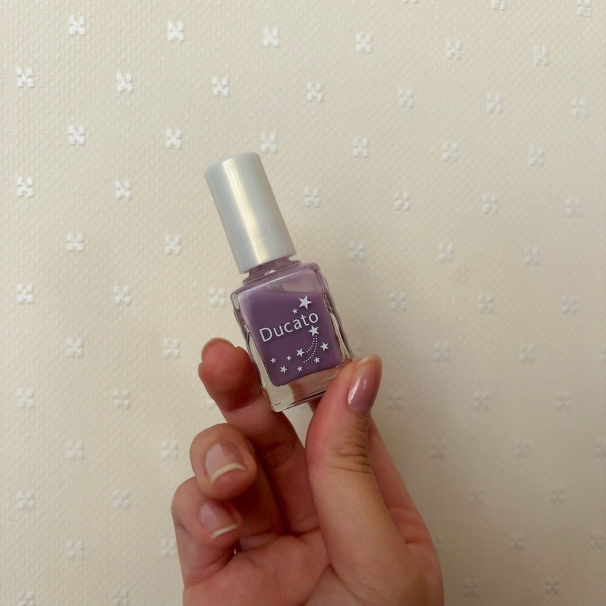 グロッシーネイルカラー A/デュカート/マニキュアを使ったクチコミ(3枚目)