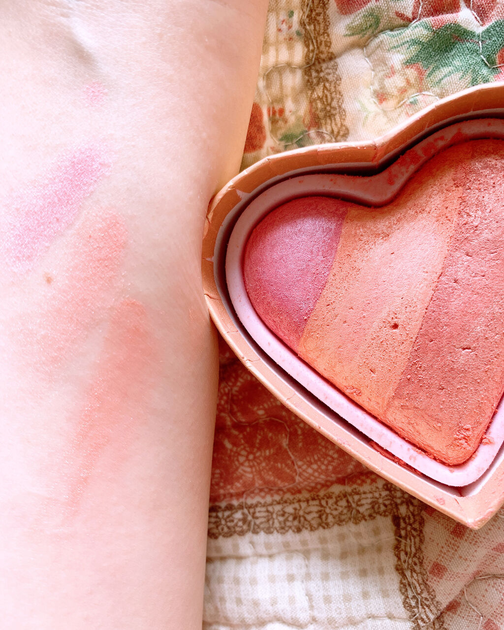 ブラッシング ハート キャンディクイーン/MAKEUP REVOLUTION/パウダーチークを使ったクチコミ（1枚目）