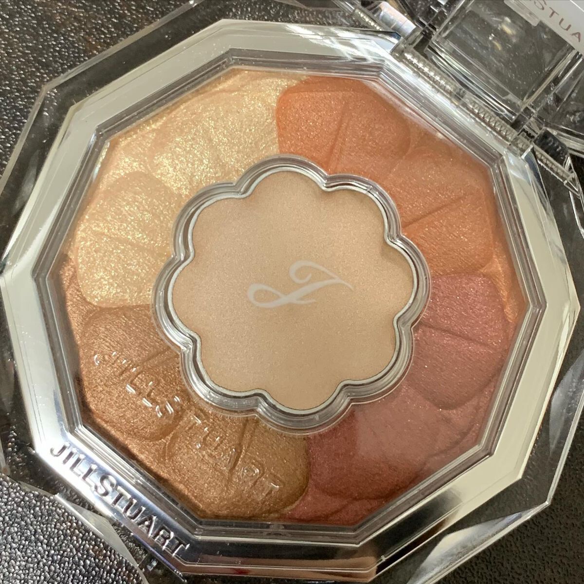 ジルスチュアート ブルームクチュール アイズ/JILL STUART/アイシャドウパレットを使ったクチコミ(4枚目)