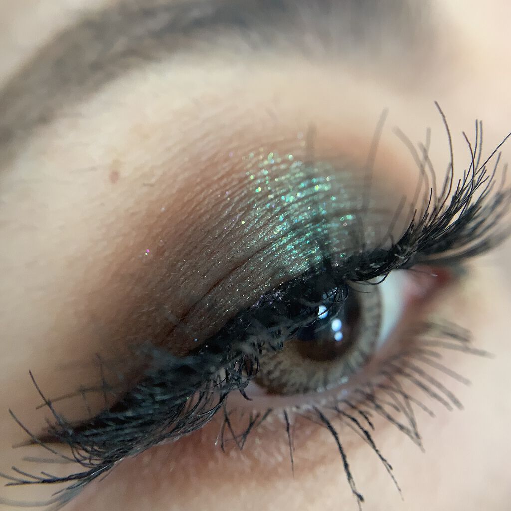 YURIKA on LIPS 「こんにちは💞HUDAbeautyのWILDObsess..」(3枚目)