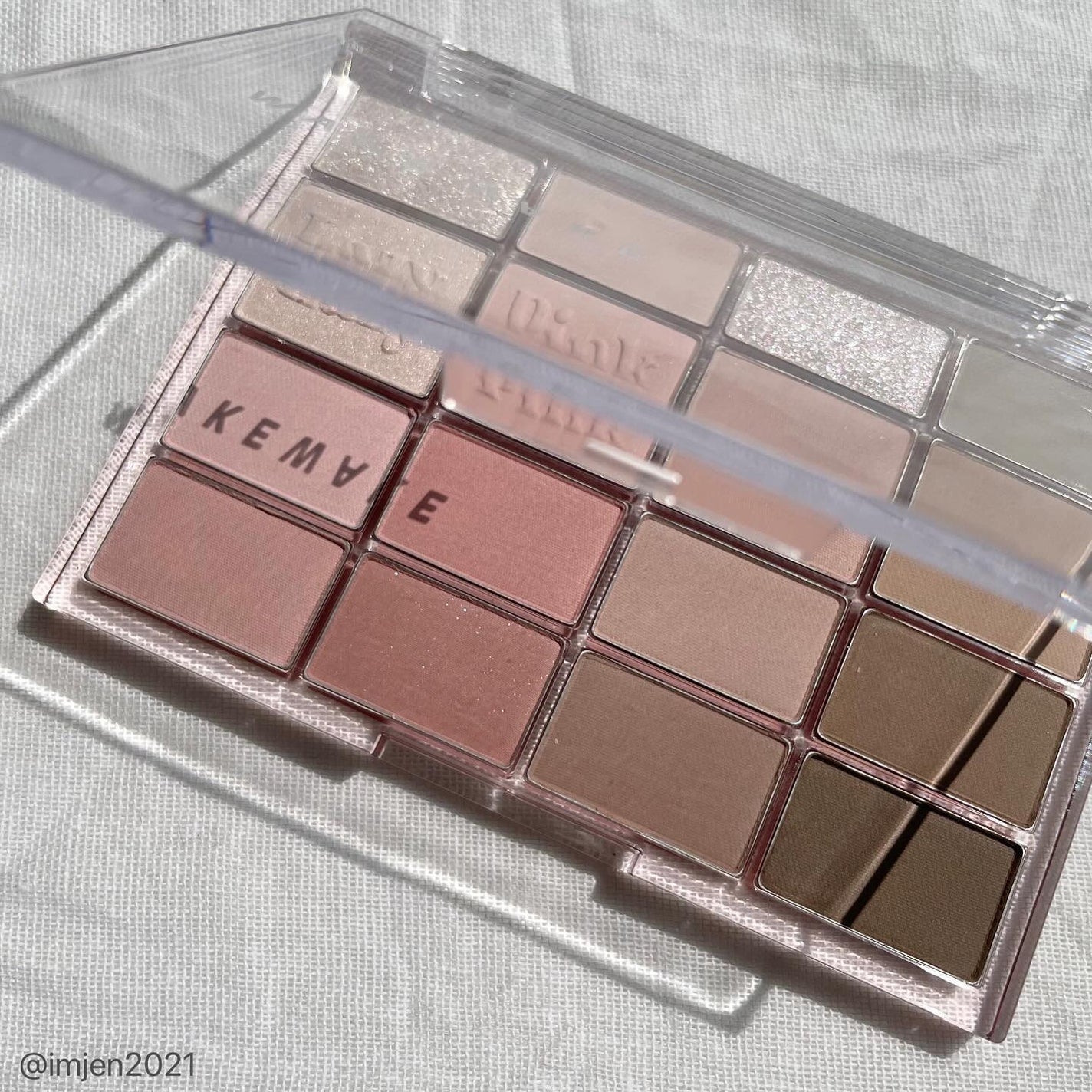 ソフトブラーリングアイパレット/wakemake/アイシャドウパレットを使ったクチコミ(6枚目)