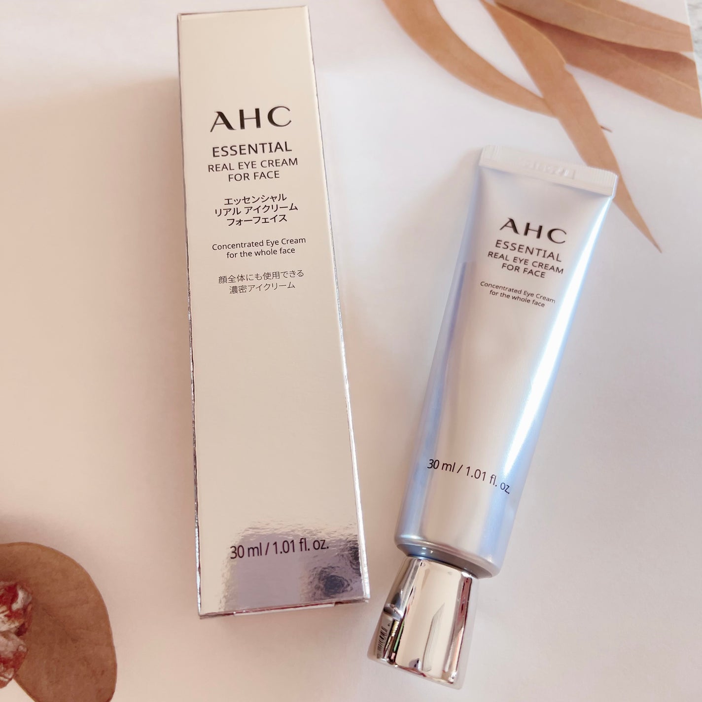 エッセンシャル リアル アイクリーム フォーフェイス/AHC/アイケア・アイクリームを使ったクチコミ(1枚目)