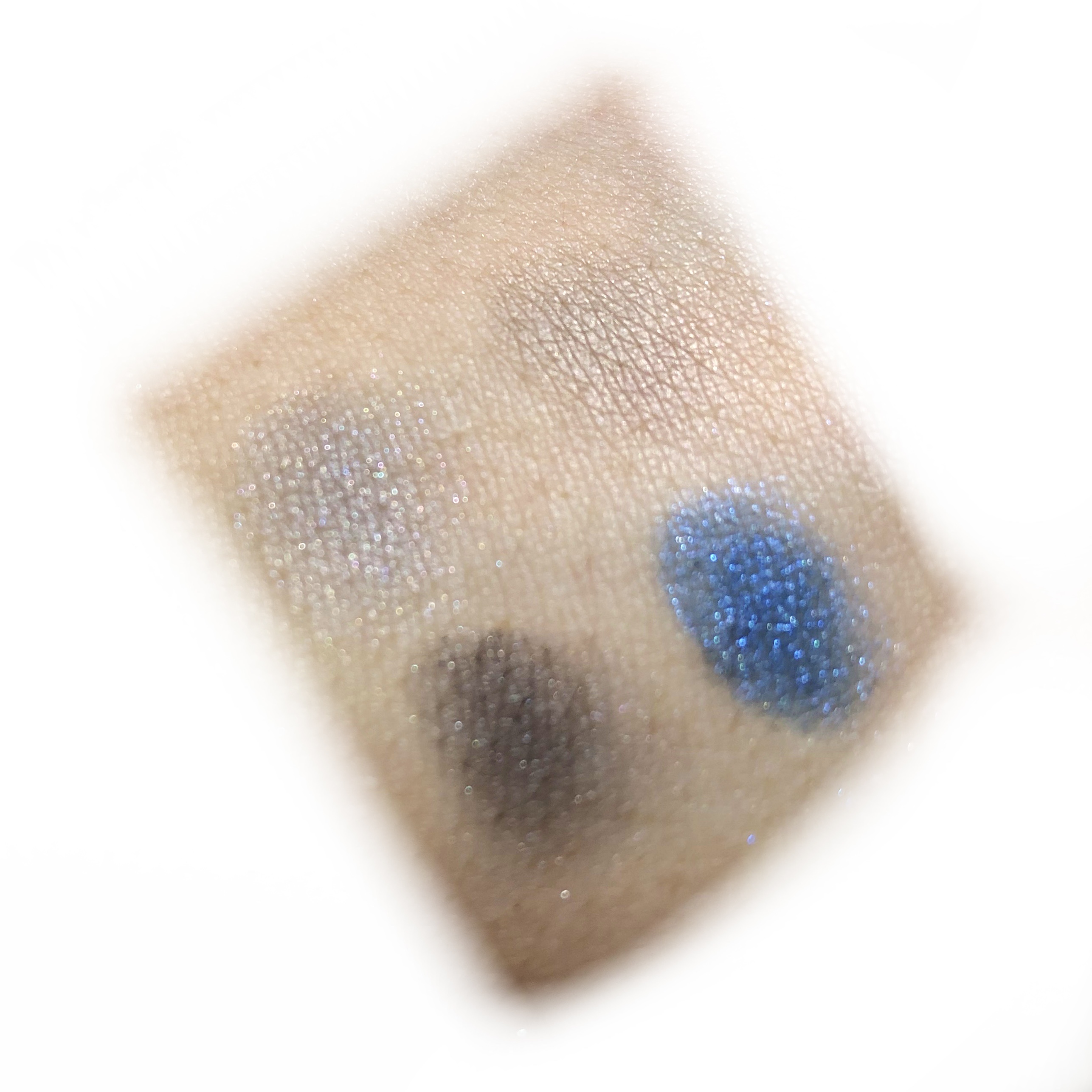 アイカラーレーション EX06 Russian Blue（限定発売）/LUNASOL/アイシャドウパレットを使ったクチコミ（2枚目）