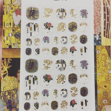 クリムトの世界をまとうネイルシールの会/フェリシモ/ネイルシールを使ったクチコミ(2枚目)