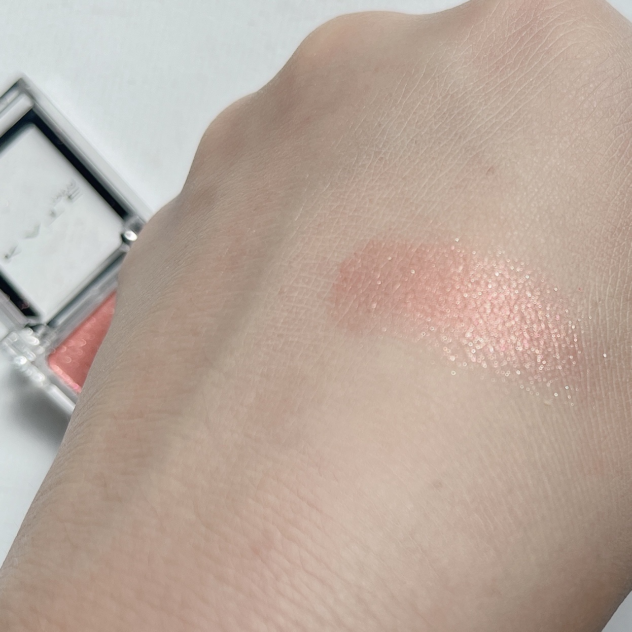 ケイト ザ アイカラー 069 ピンクベージュ/KATE/単色アイシャドウを使ったクチコミ（2枚目）