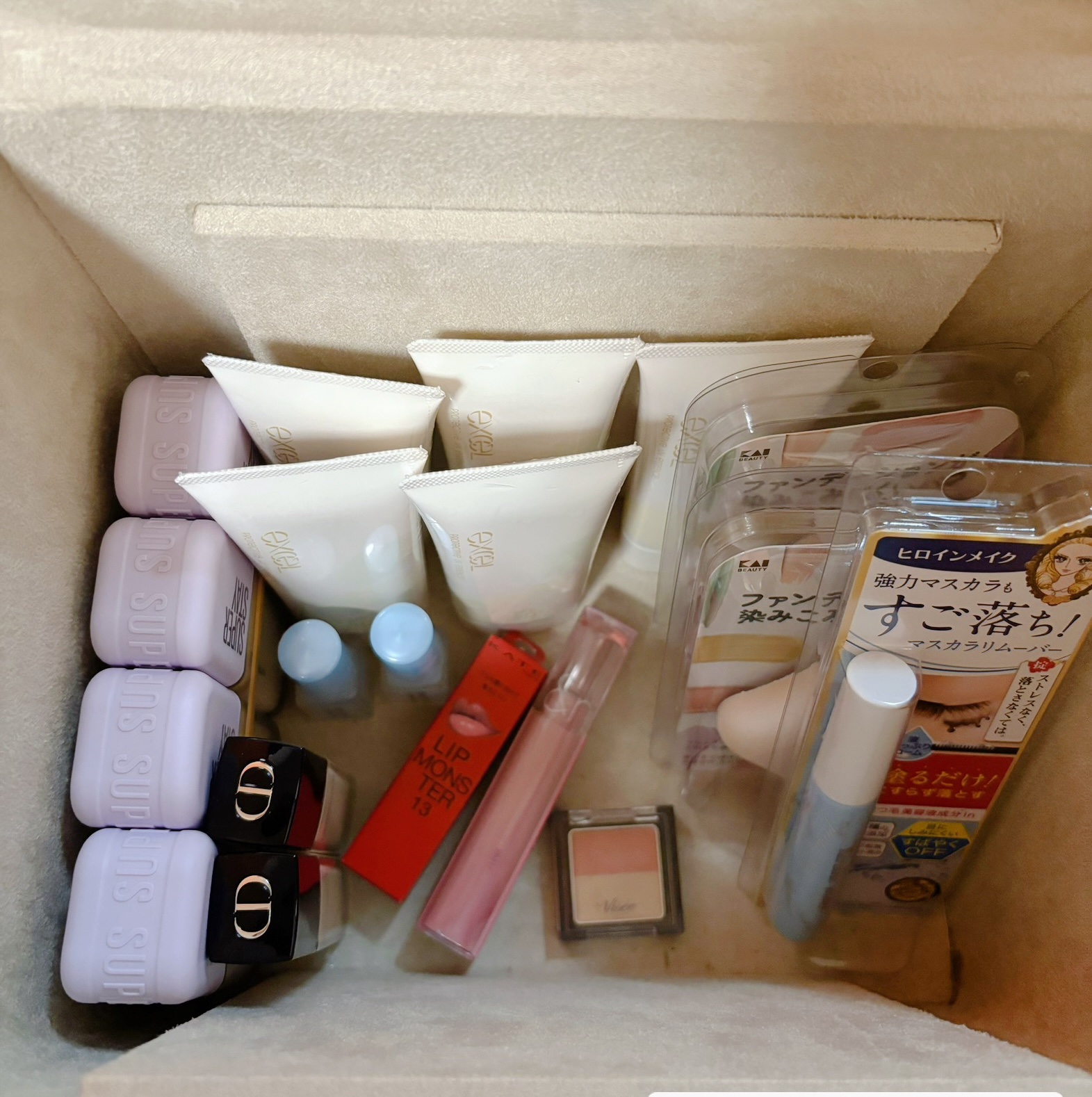 ケイト デザイニングアイブロウ3D/KATE/パウダーアイブロウを使ったクチコミ（1枚目）