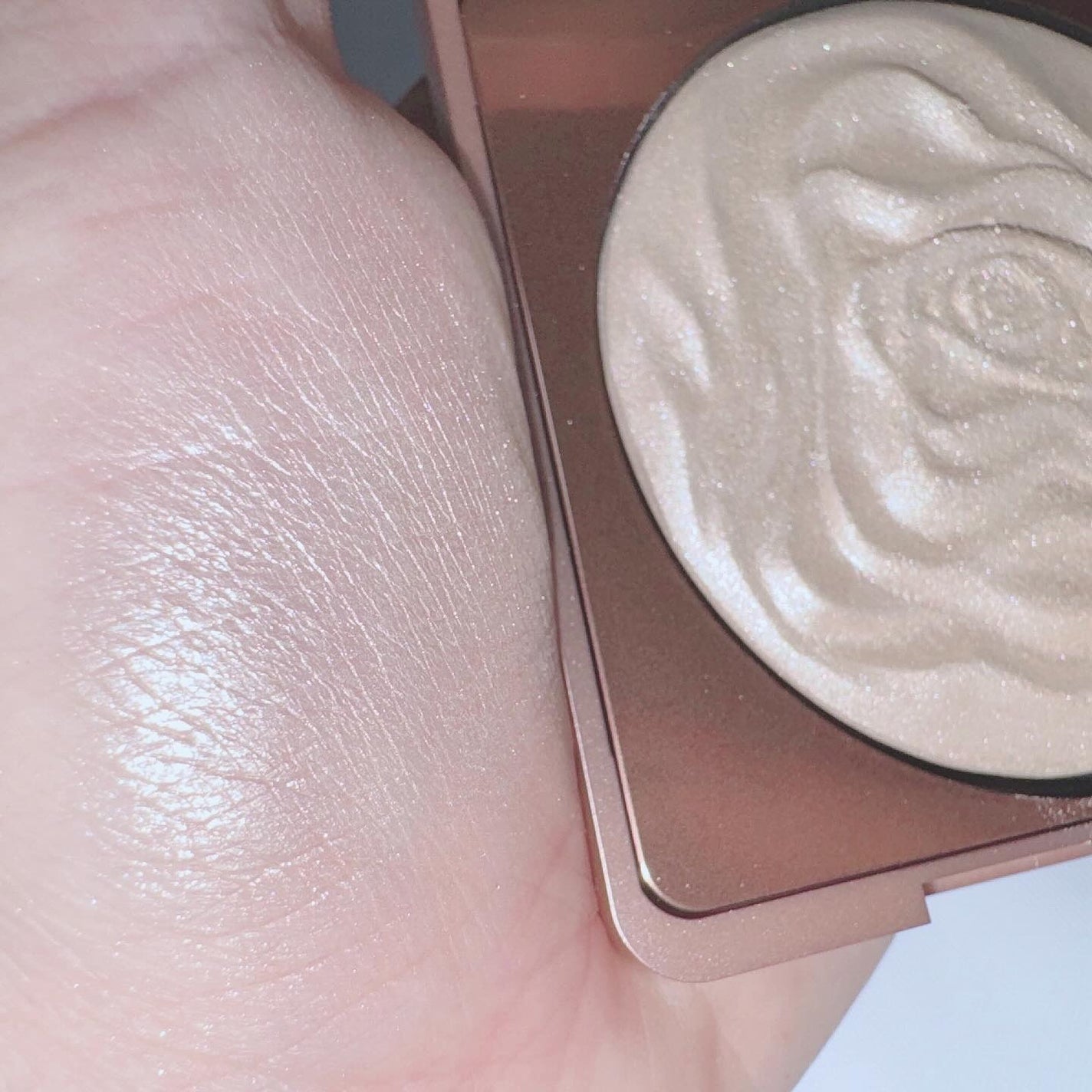 双花彫刻 ハイライト/花西子/パウダーハイライトを使ったクチコミ(3枚目)