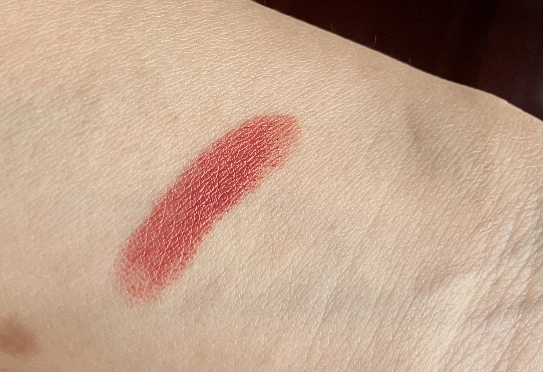 ラスターガラス リップスティック シー シアー(※既存色リニューアル)/M・A・C/口紅を使ったクチコミ（2枚目）