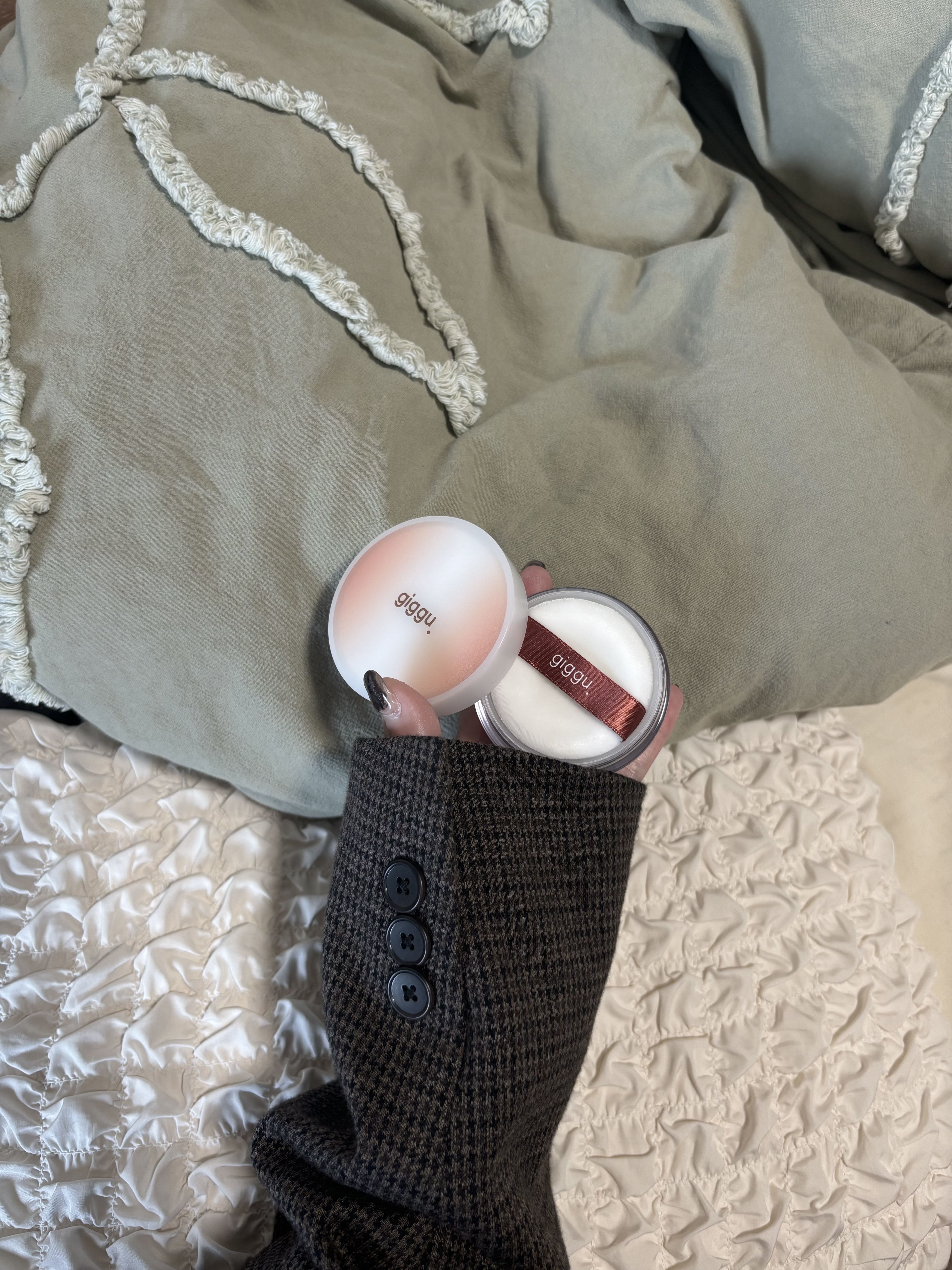 シャインフェイスパウダー/giggu./ルースパウダーを使ったクチコミ（1枚目）