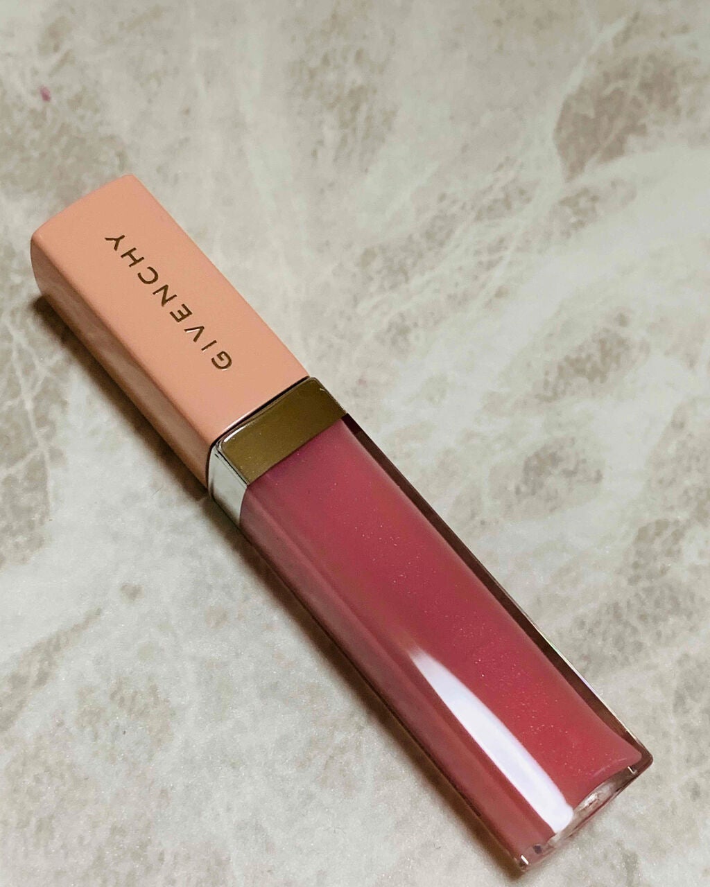 ローズ・パーフェクト・リキッド/GIVENCHY/口紅を使ったクチコミ(2枚目)