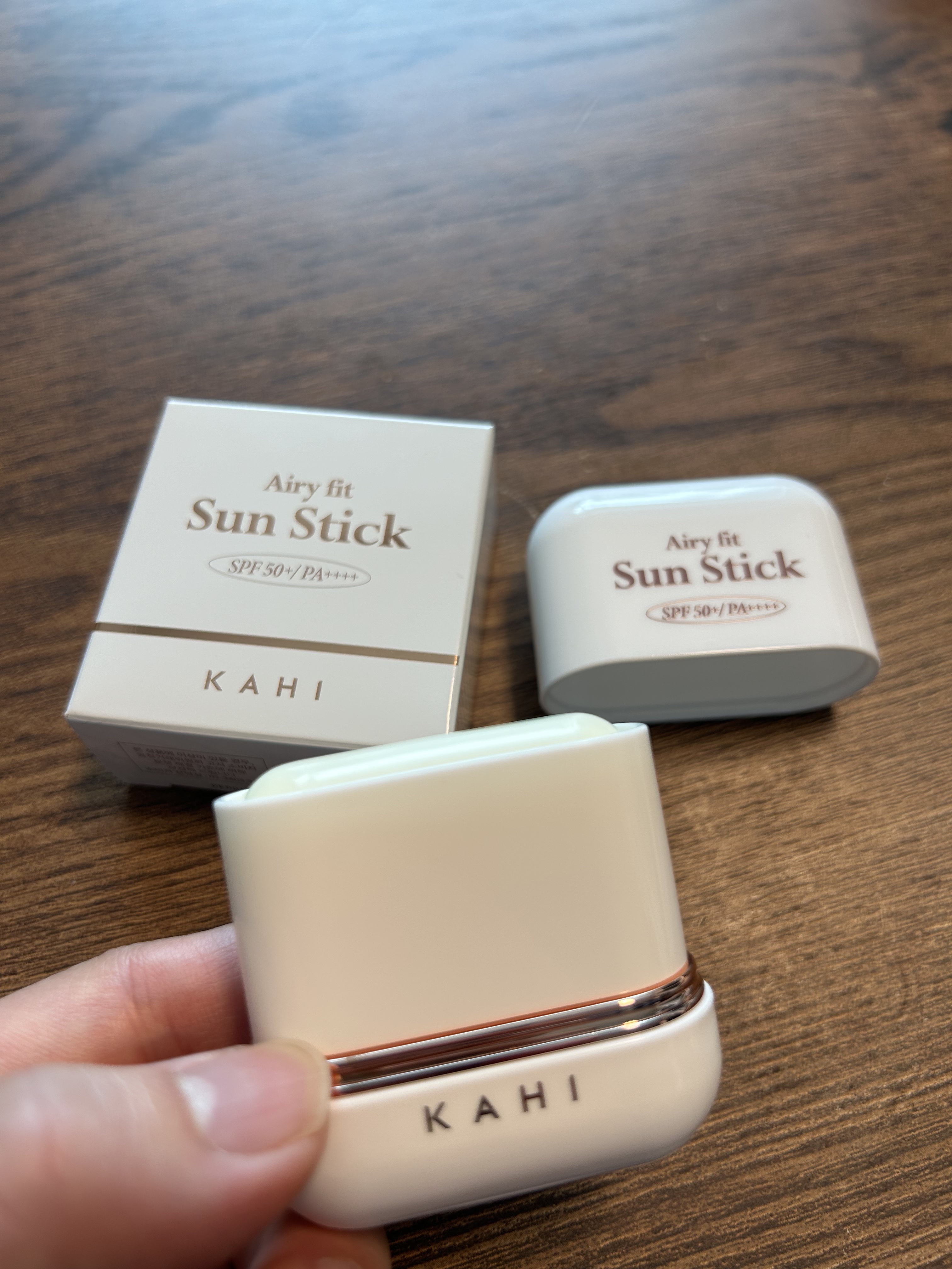 エアリーフィットサンスティック/KAHI/日焼け止めスティックを使ったクチコミ（2枚目）