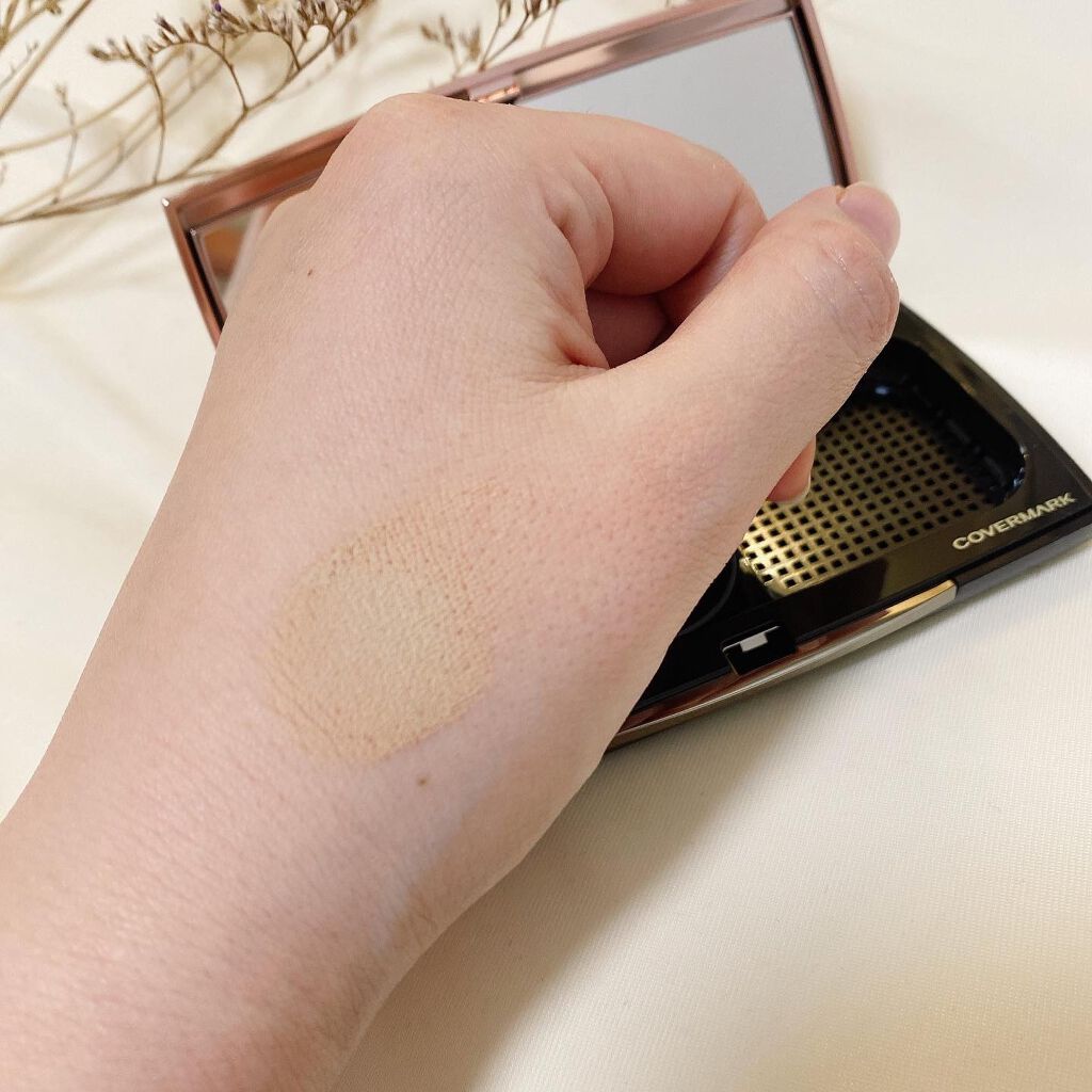 フローレス フィット/COVERMARK/クリーム・エマルジョンファンデーションを使ったクチコミ(4枚目)