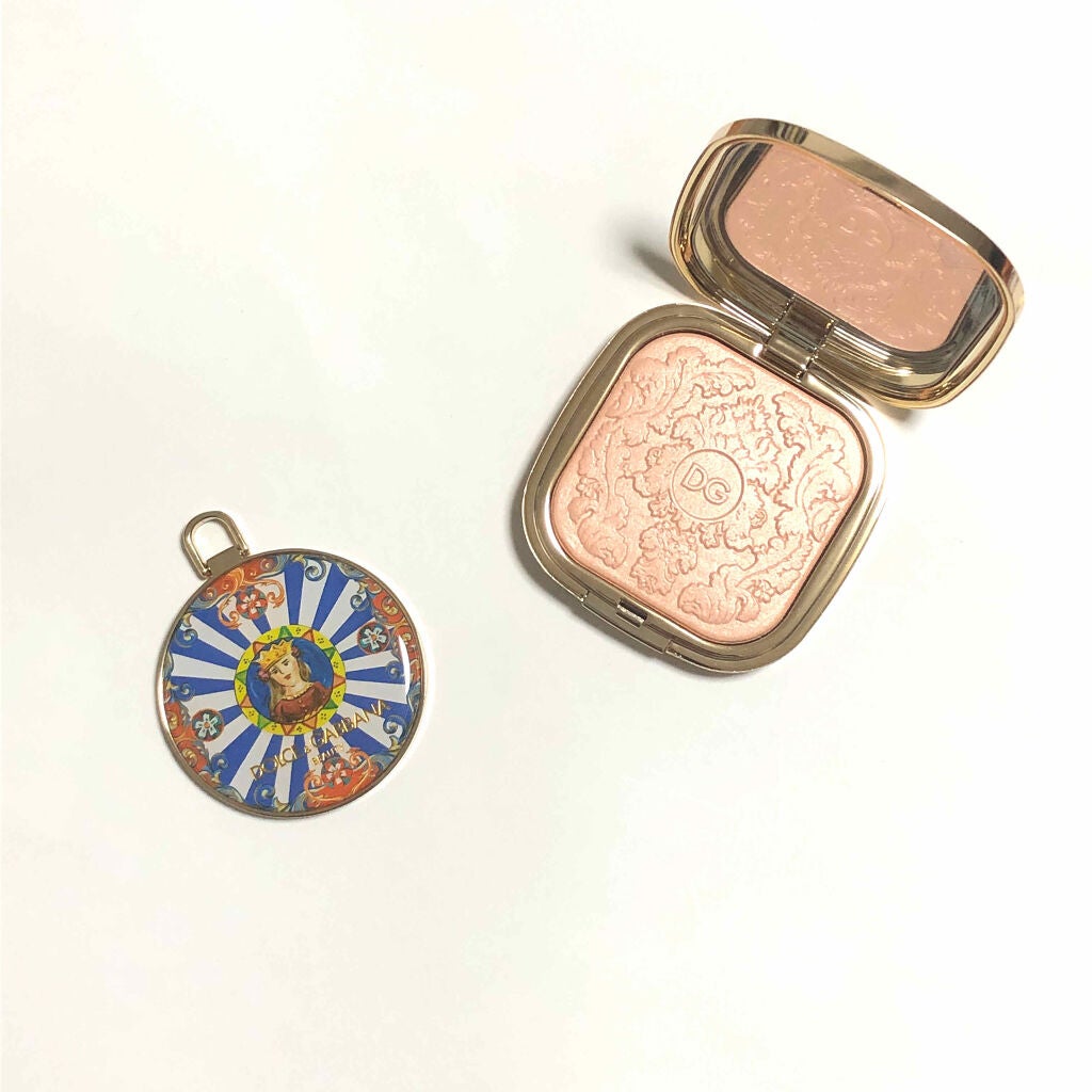 バロックライト ハイライティングパウダー/DOLCE&GABBANA BEAUTY/プレストパウダーを使ったクチコミ(1枚目)