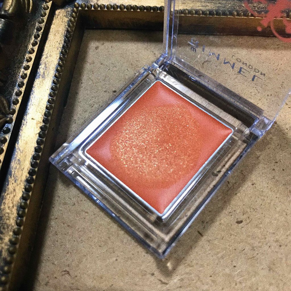 プリズム パウダーアイカラー/リンメル ロンドン/単色アイシャドウを使ったクチコミ(2枚目)