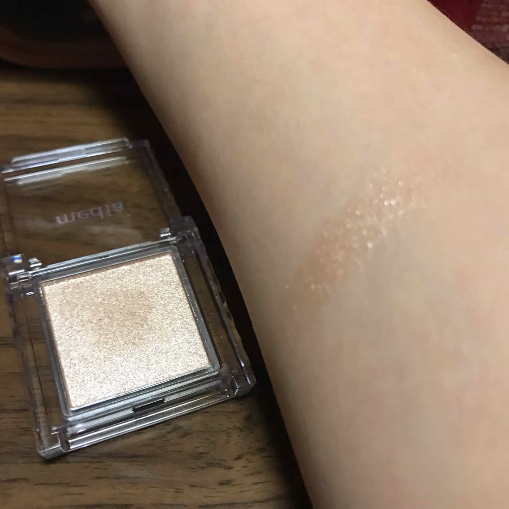 ブライトアップアイシャドウ/media/単色アイシャドウを使ったクチコミ（2枚目）