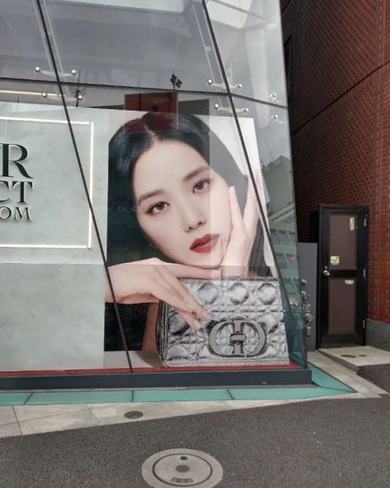 koroboro33 on LIPS 「ChristianDiorディオールアディクトリップ100ディ..」(6枚目)