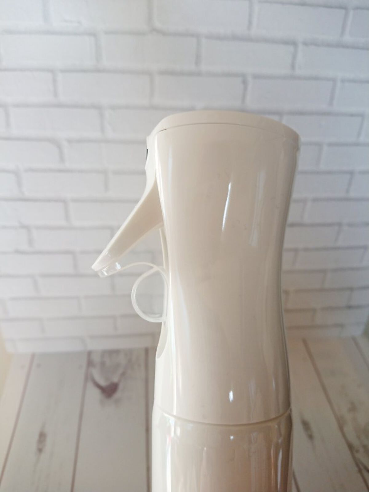 広がるミストスプレーボトル/キャンドゥ/ボディグッズを使ったクチコミ（2枚目）