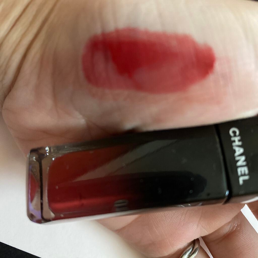 Yukasato on LIPS 「ナチュラルに盛れる!マスクにつきにくいリップですごく血色が良く..」(3枚目)