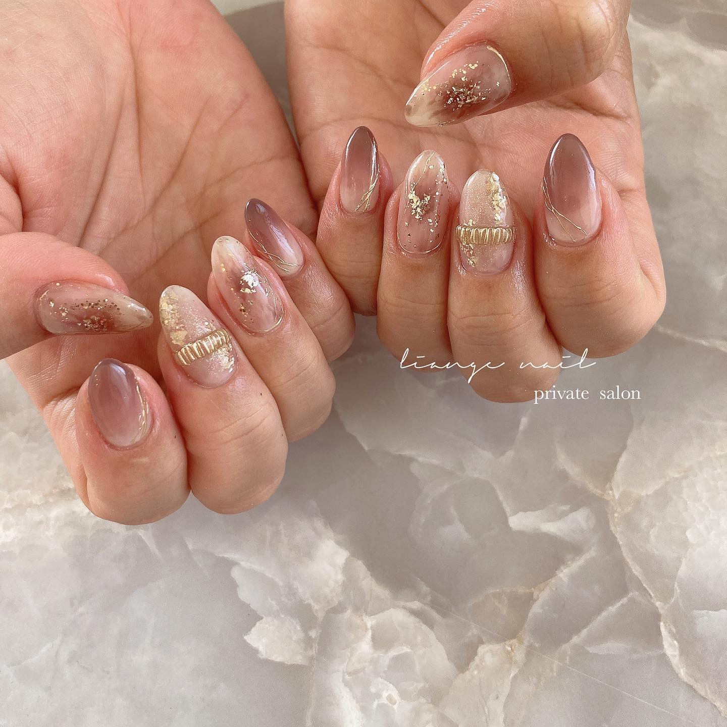 #ネイル,#秋ネイル,#大人ニュアンスネイル,#ニュアンスネイル,#ジェルネイル,#ミラーネイル,#天然石ネイル,#リングネイルのネイルデザイン