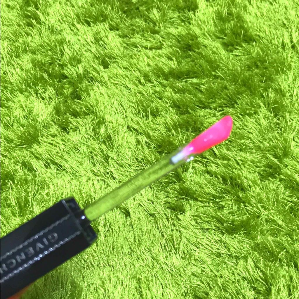 グロス・レヴェラトゥール/GIVENCHY/リップグロスを使ったクチコミ(2枚目)