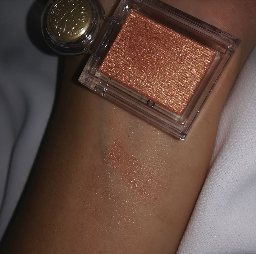 シャドーカスタマイズ/MAJOLICA MAJORCA/単色アイシャドウを使ったクチコミ（2枚目）